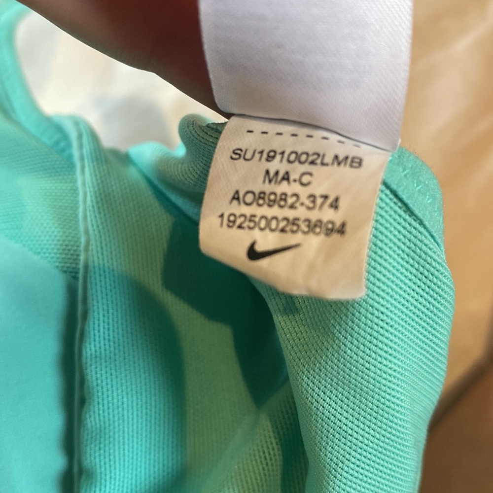 Nike Dri-Fit Sports Bra - Picture 4 of 6